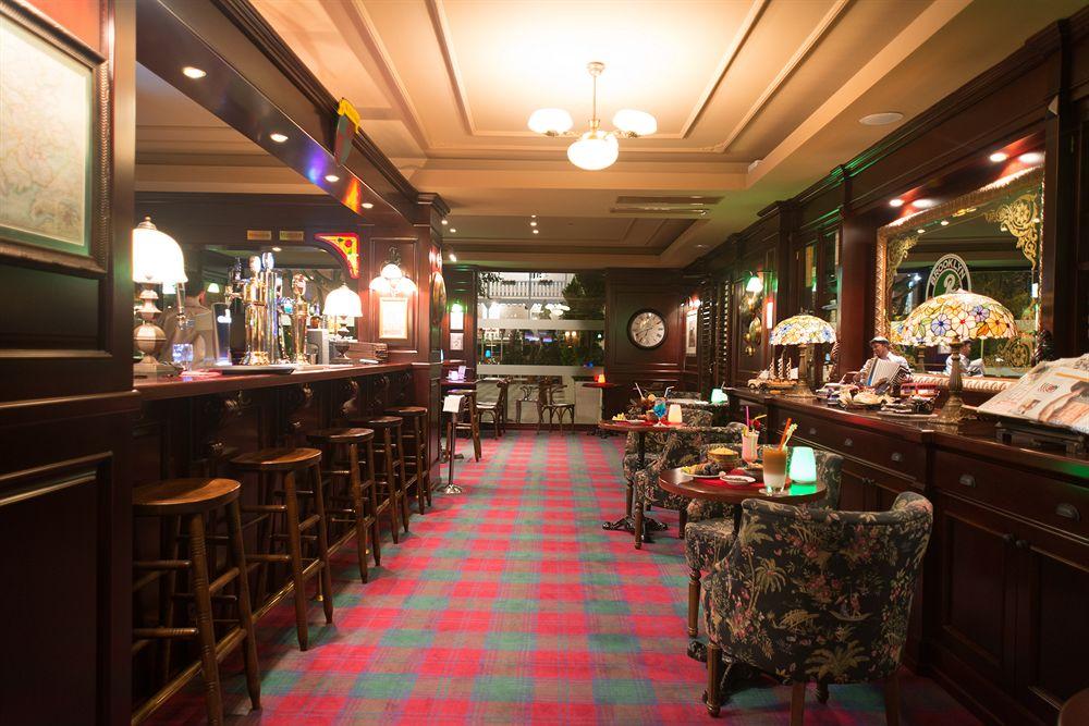 Vogue Hotel Supreme イスタンブール エクステリア 写真 Interior of the bar