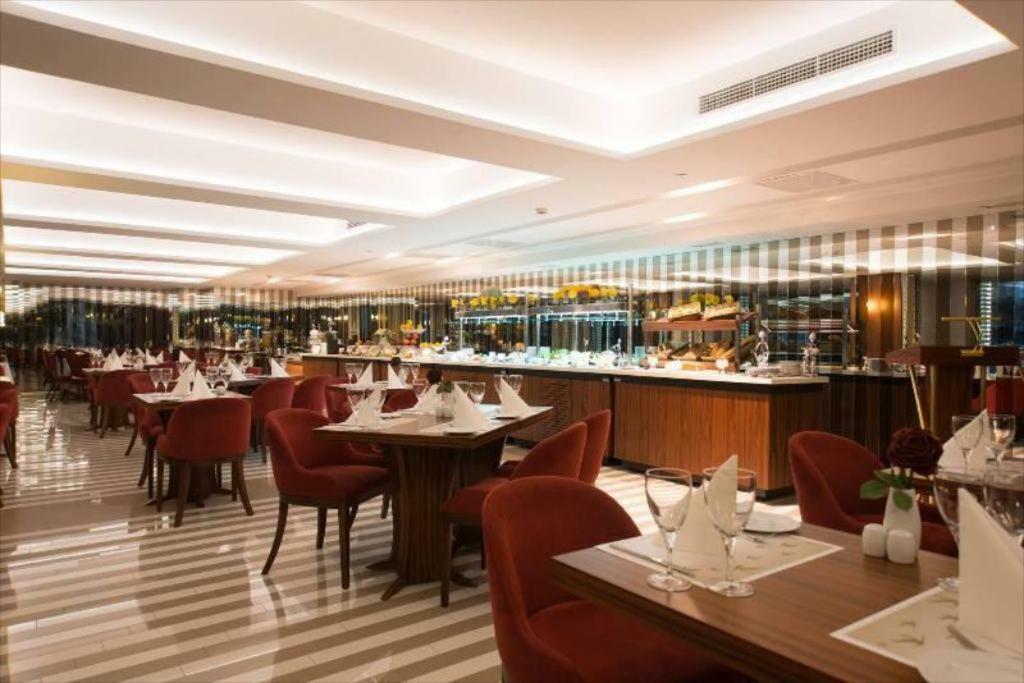 Vogue Hotel Supreme イスタンブール エクステリア 写真 The restaurant