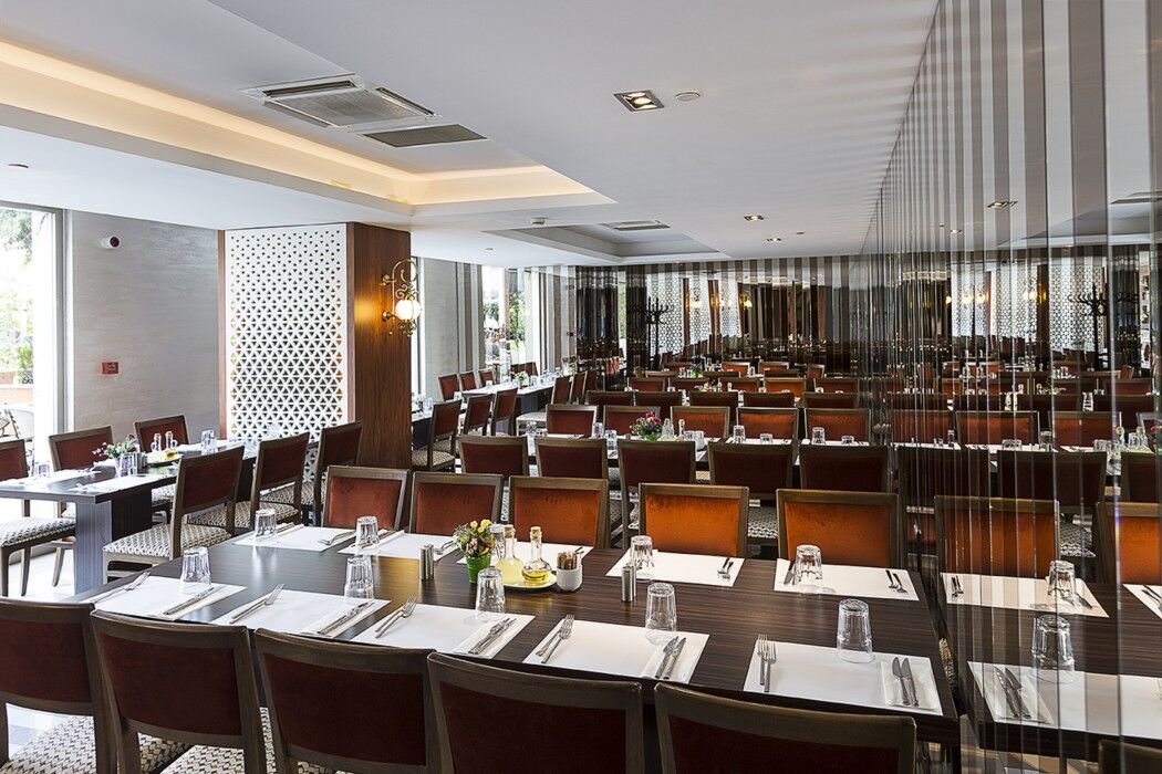 Vogue Hotel Supreme イスタンブール エクステリア 写真 The restaurant